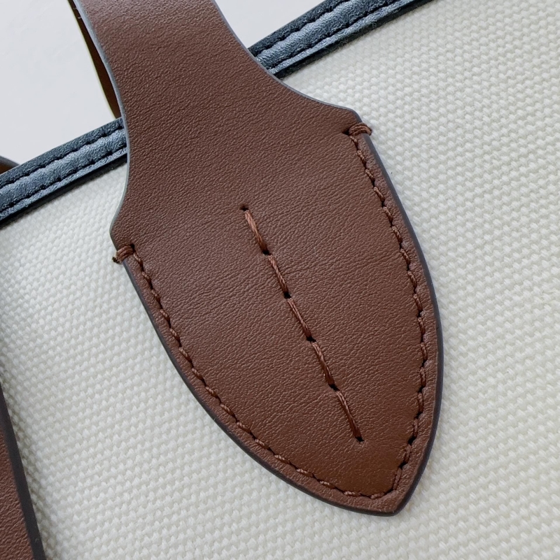 Bv*b*rry shopping bags